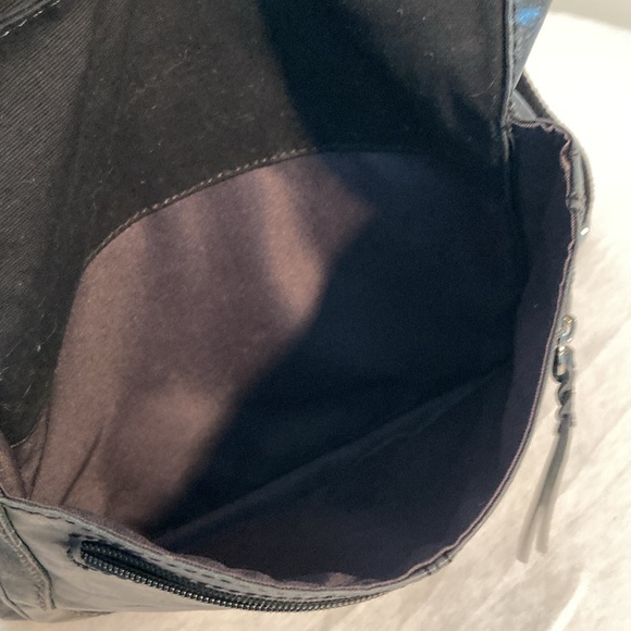 The sak leather Ventura convertible crossbody backpack charcoal smooth cowhide - Picture 13 of 17